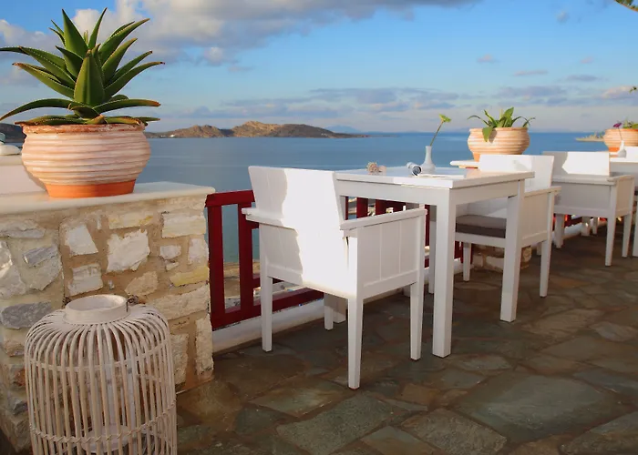 Katerina Mare Naousa