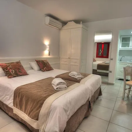 Apartmanhotel Katerina Mare Náusza